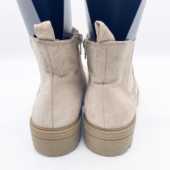 Nordstrom Girl's Noraissa Fab 4M Sand Suede Chelsea Boots Size 4 M - Picture 3 of 10